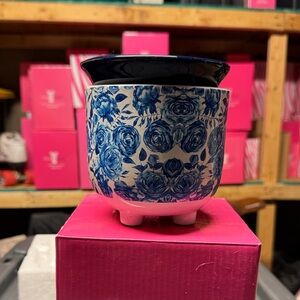 Pink Zebra Blue Floral Print Simmer Pot designed to melt scented wax beads. NIB